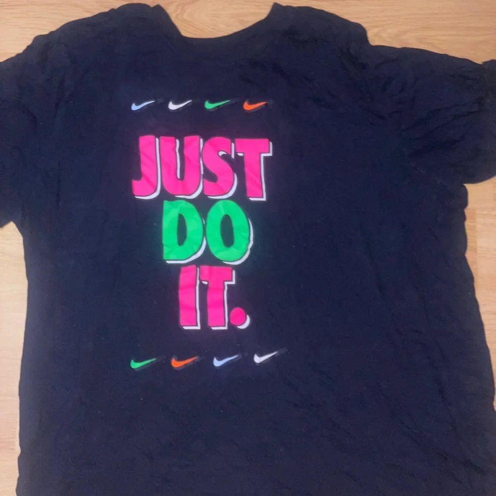 Shirt - Picture 1 of 1
